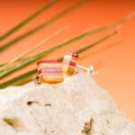 Clous d'oreille en skateboard recyclé (la paire) N°01 – Image 2