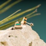 Clous d'oreille en skateboard recyclé (la paire) N°03 – Image 2