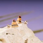 Clous d'oreille en skateboard recyclé (la paire) N°05 – Image 2