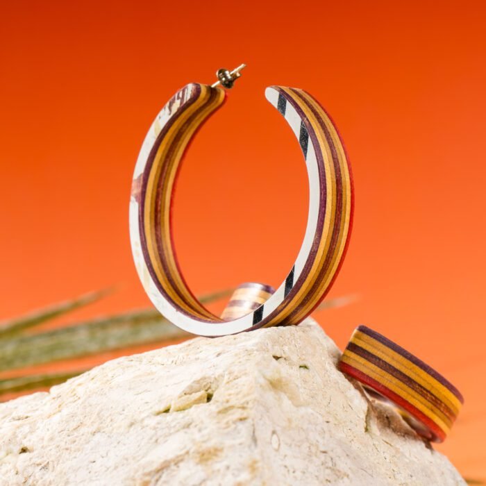 Grandes Créoles en Skateboard recyclé (la paire) N°01 – Image 2