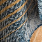 Serviette Laotienne - 100% Coton - tissée et teintée à la main - Bleu & Cuivre – Image 2