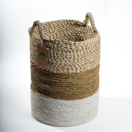 Panier en feuilles tressées - N°09