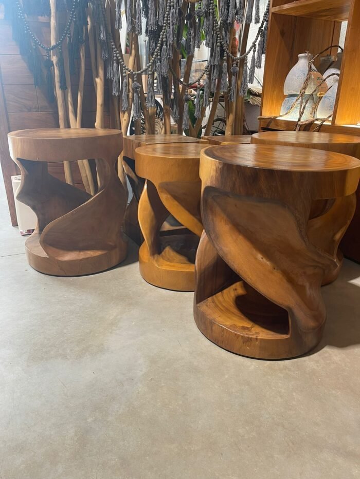 Tabouret en Suar – Image 2